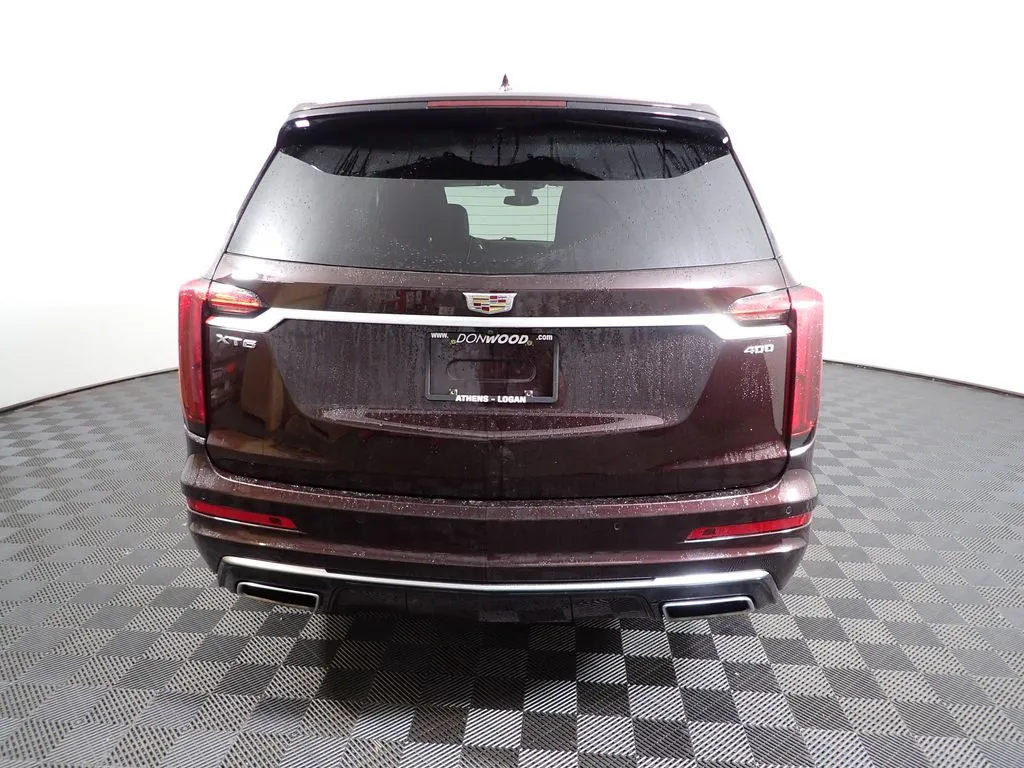 Cadillac XT6 photo 14