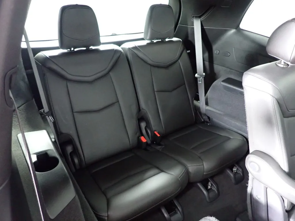 Cadillac XT6 photo 39