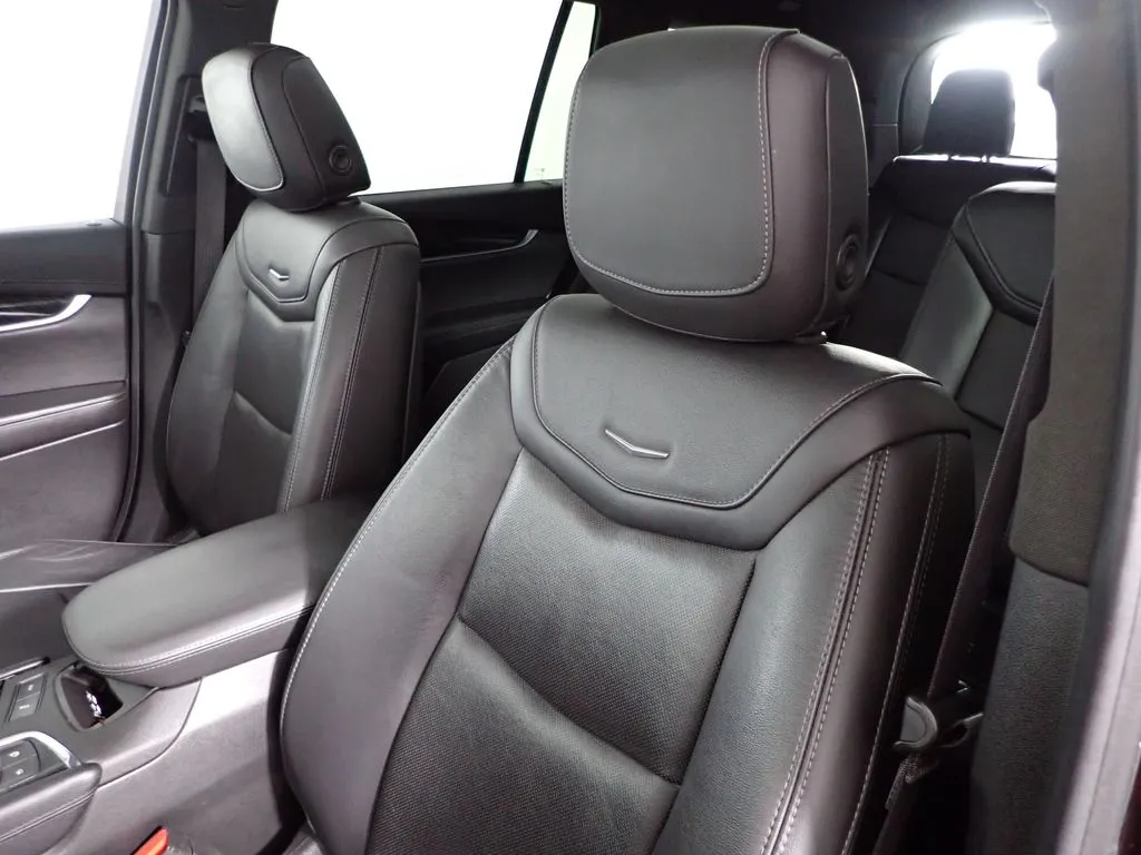 Cadillac XT6 photo 25
