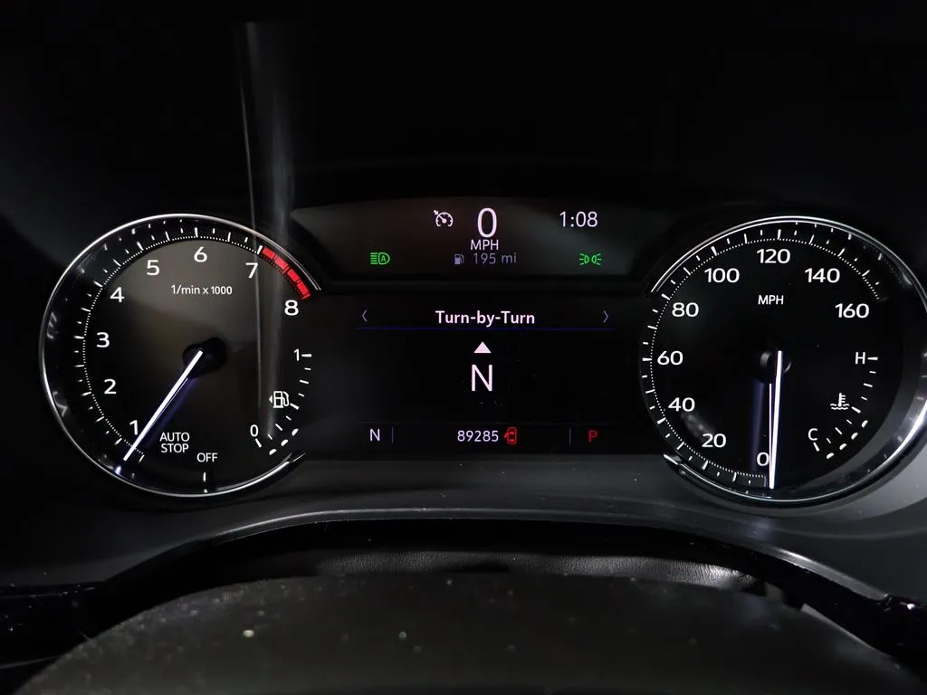 Cadillac XT6 photo 28
