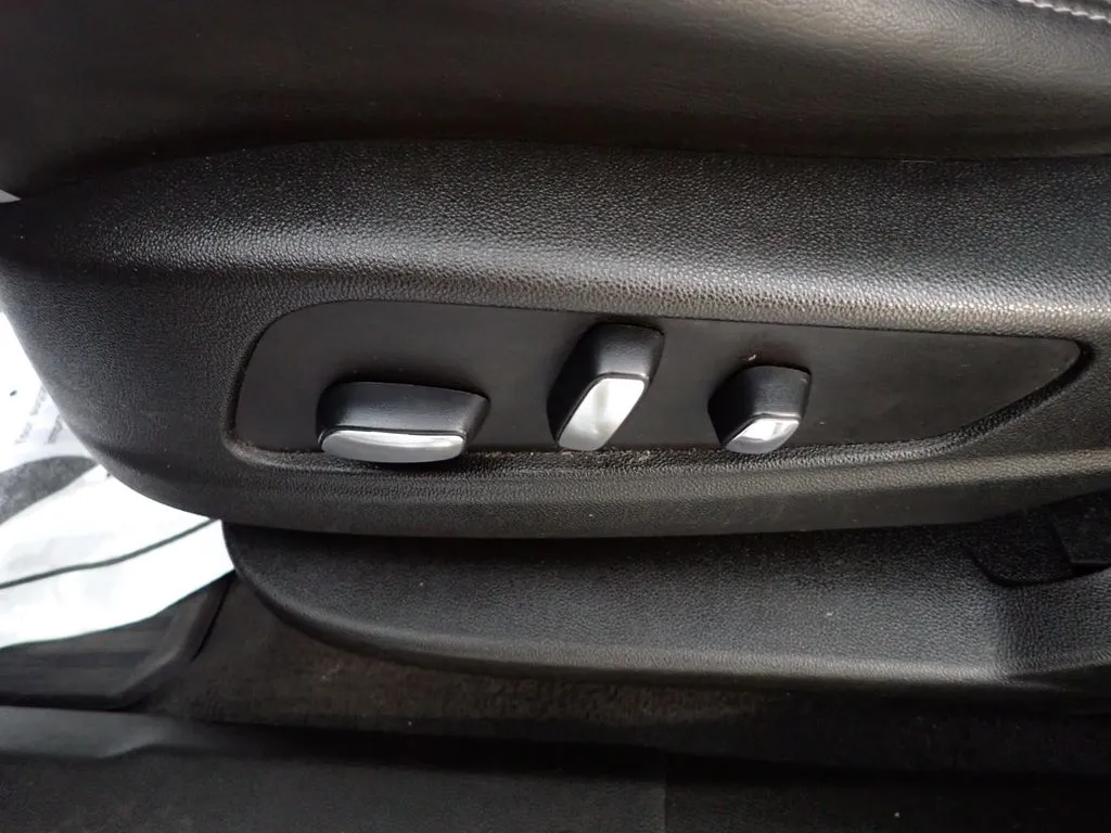 Cadillac XT6 photo 26