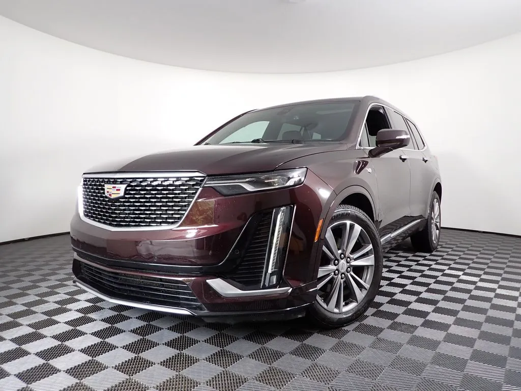 Cadillac XT6 photo 2