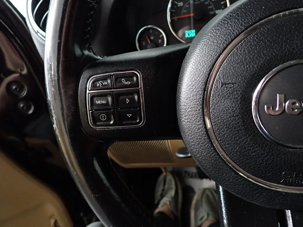 Jeep Wrangler photo 19