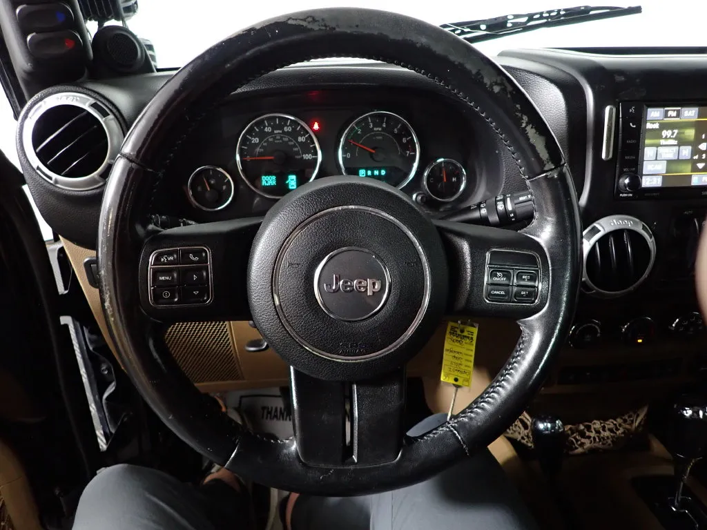 Jeep Wrangler photo 18