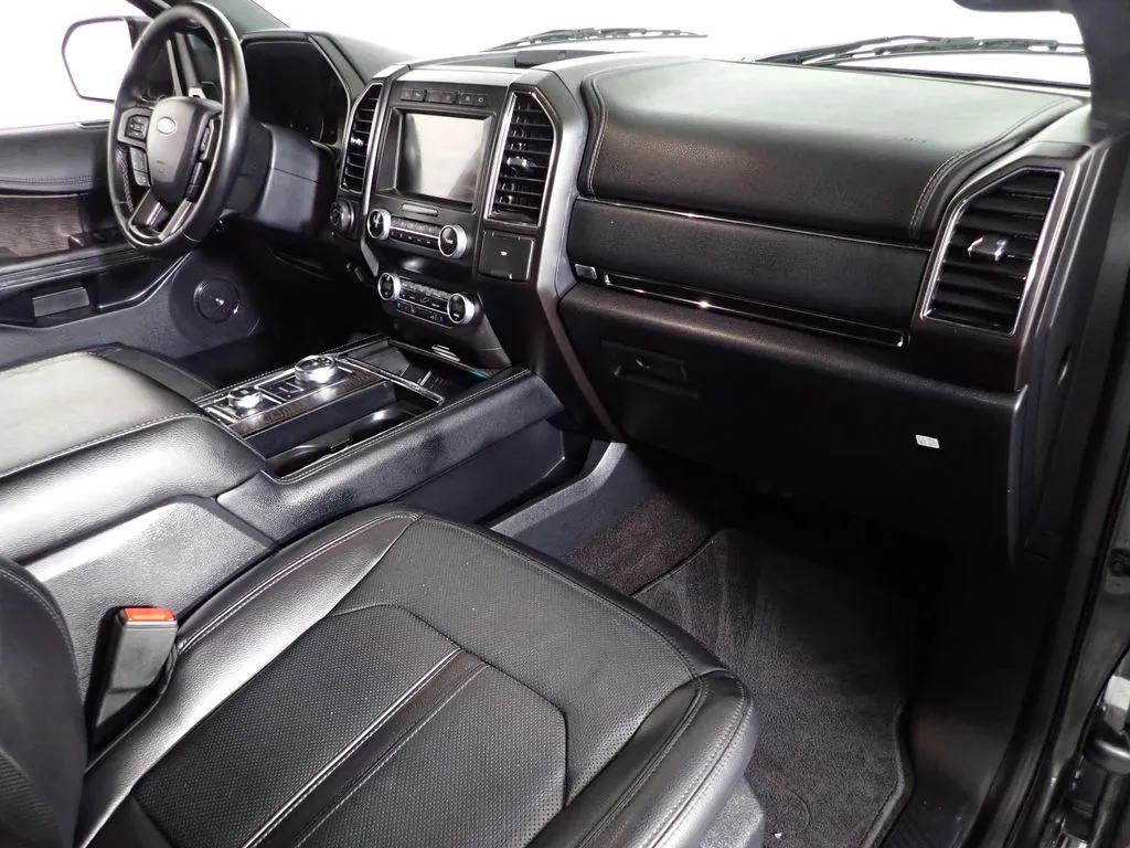 Ford Expedition MAX photo 42