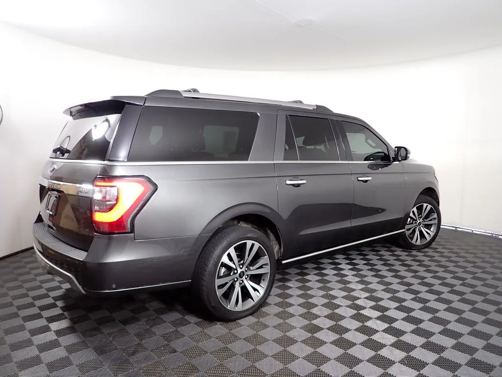 Ford Expedition MAX photo 20