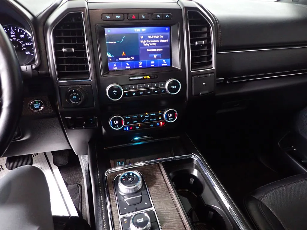 Ford Expedition MAX photo 31