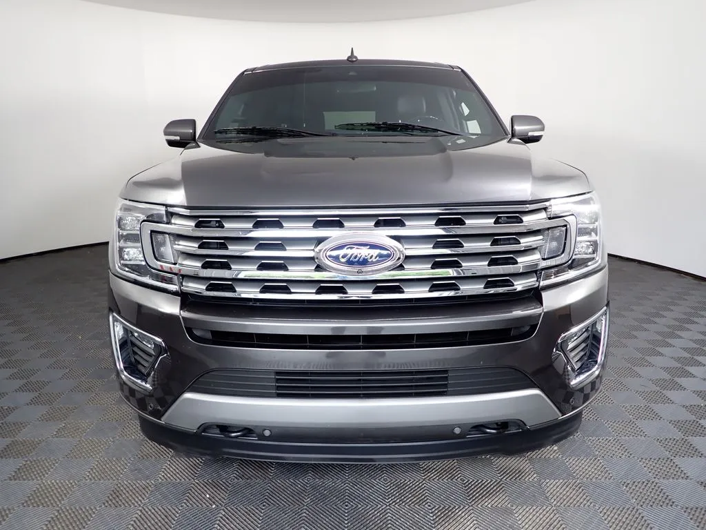 Ford Expedition MAX photo 9