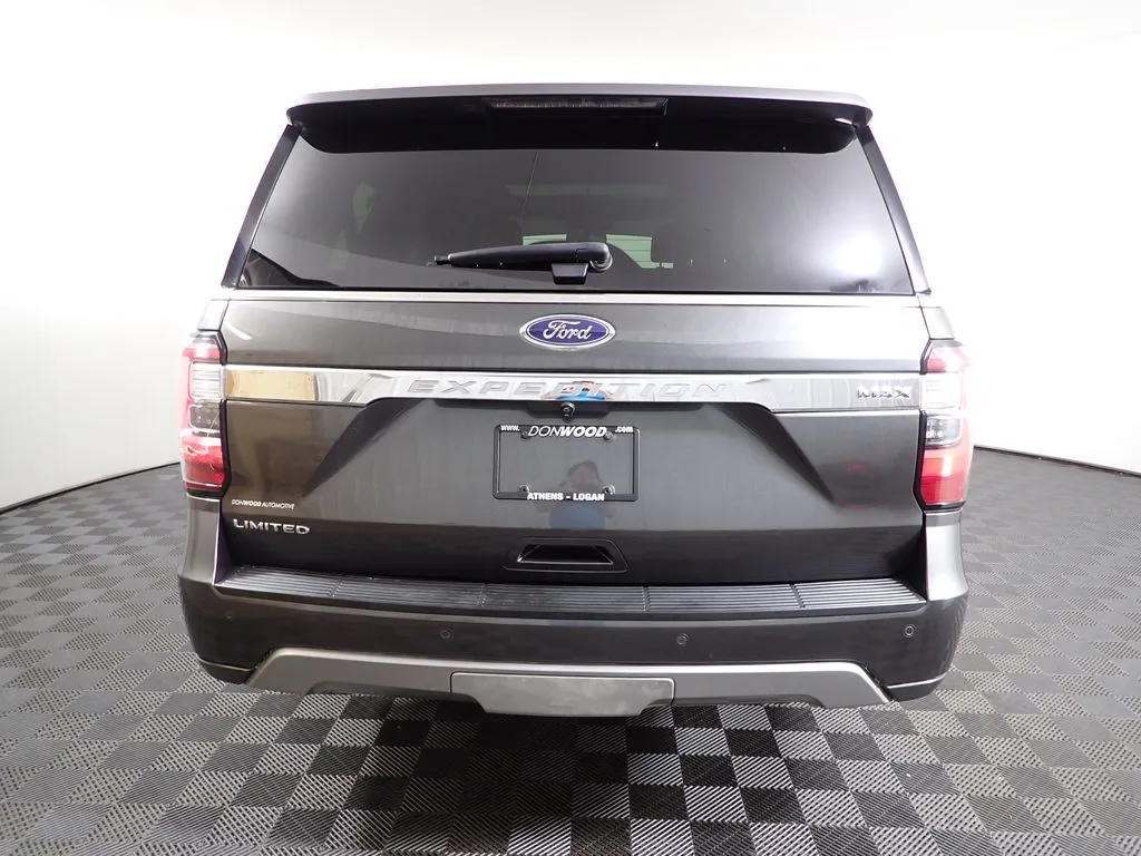 Ford Expedition MAX photo 14