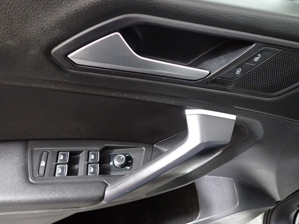 Volkswagen Tiguan photo 21
