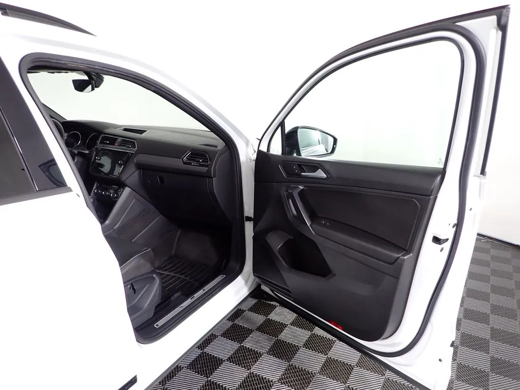 Volkswagen Tiguan photo 36
