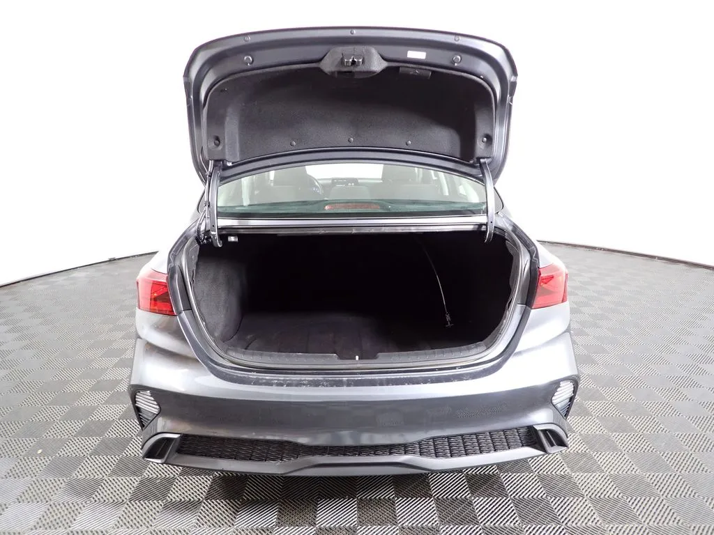 Kia Forte photo 13