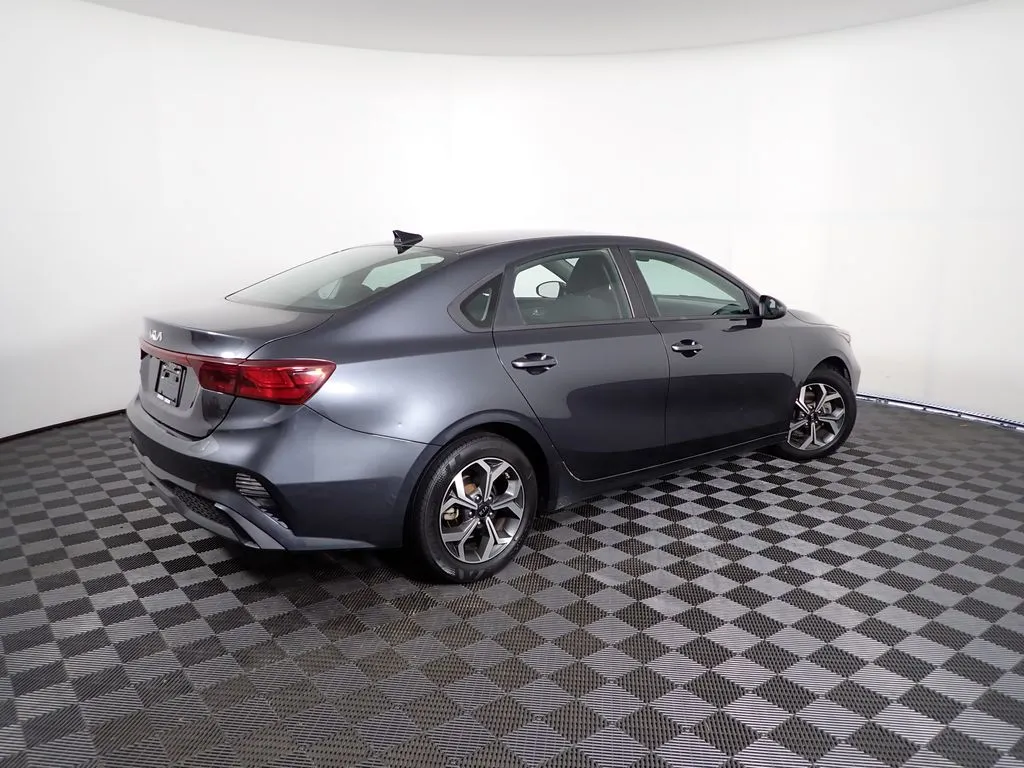 Kia Forte photo 16