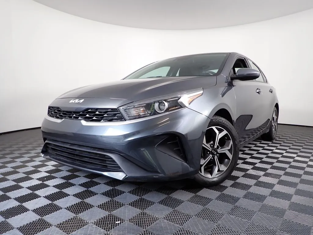 Kia Forte photo 2