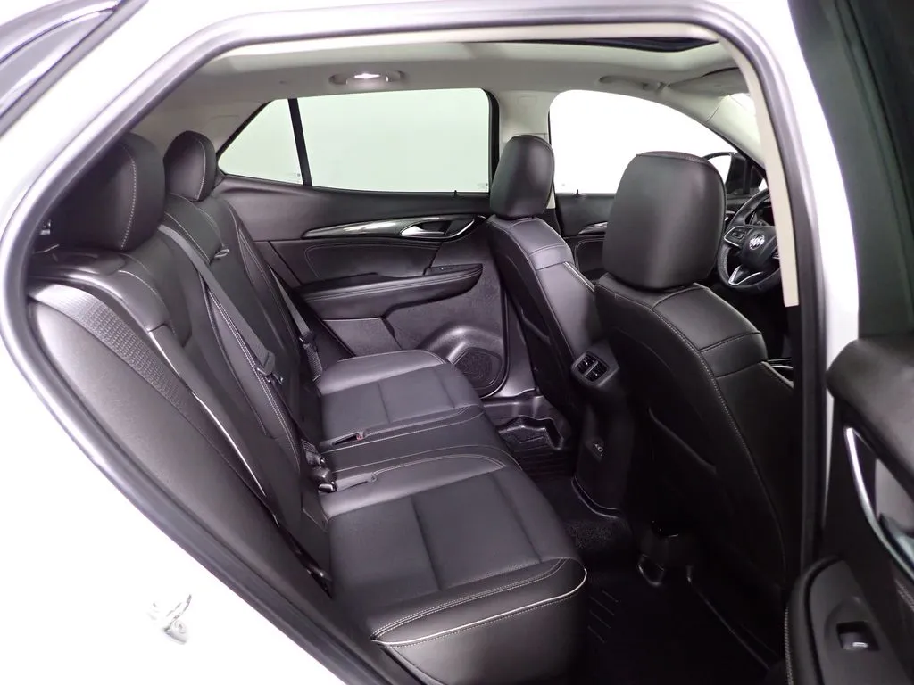 Buick Envision photo 38