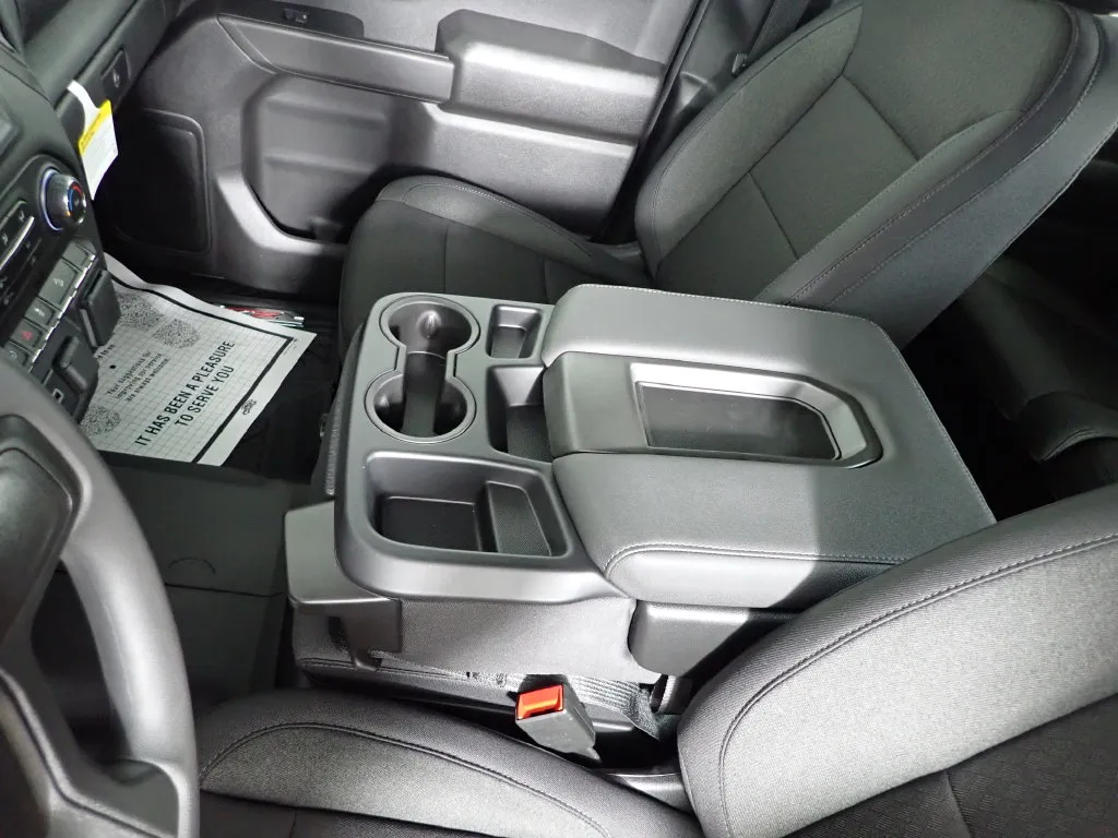 Chevrolet Silverado photo 28