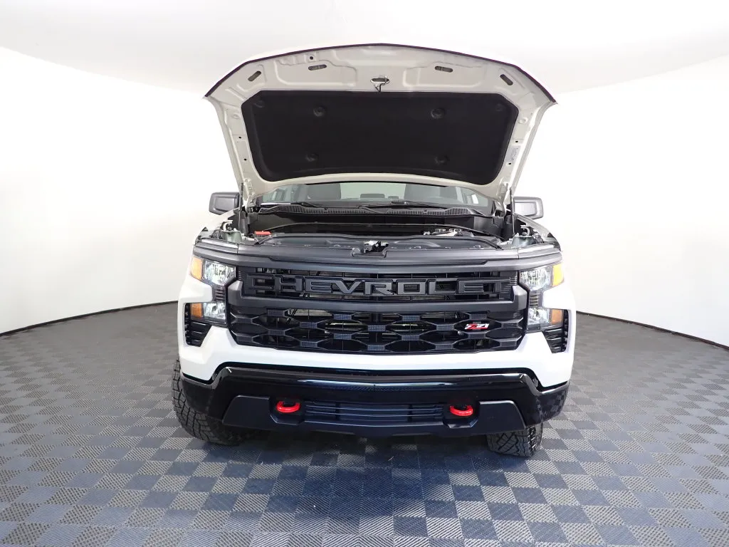 Chevrolet Silverado photo 39