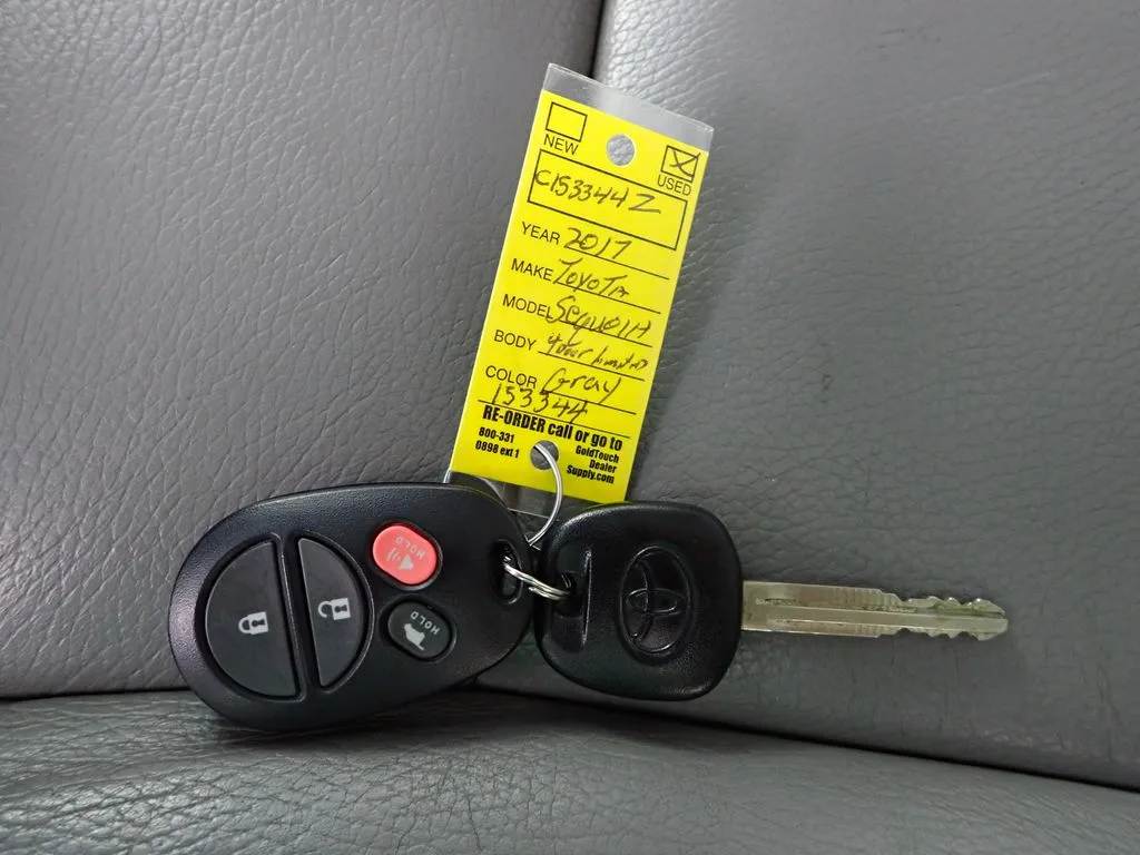 Toyota Sequoia photo 52