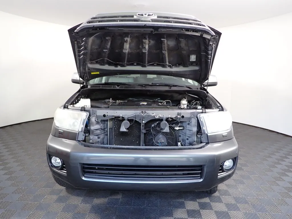 Toyota Sequoia photo 49