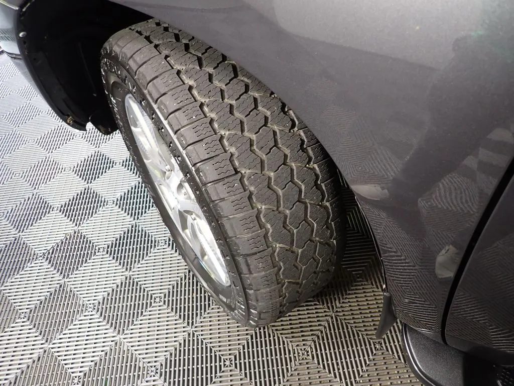 Toyota Sequoia photo 47