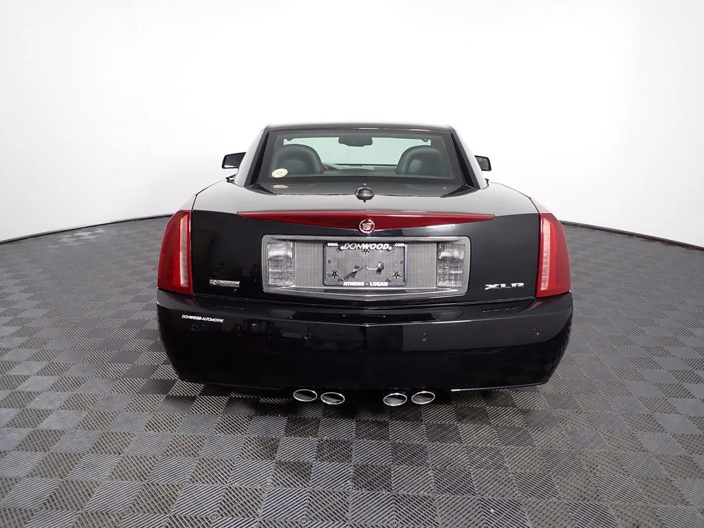 Cadillac XLR photo 13