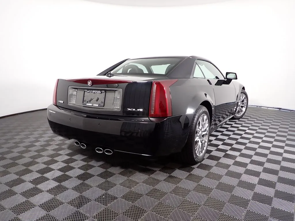 Cadillac XLR photo 14