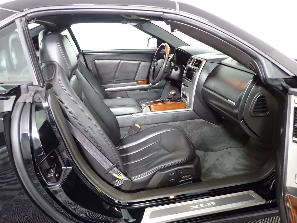 Cadillac XLR photo 29