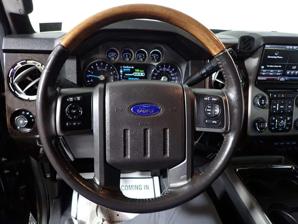 Ford F350SD photo 27
