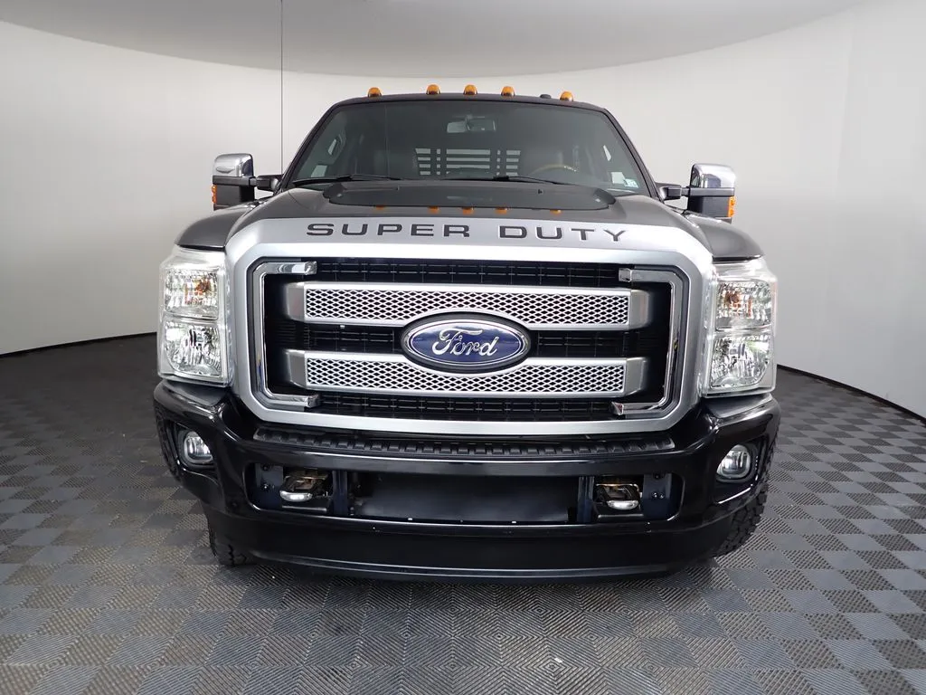 Ford F350SD photo 11