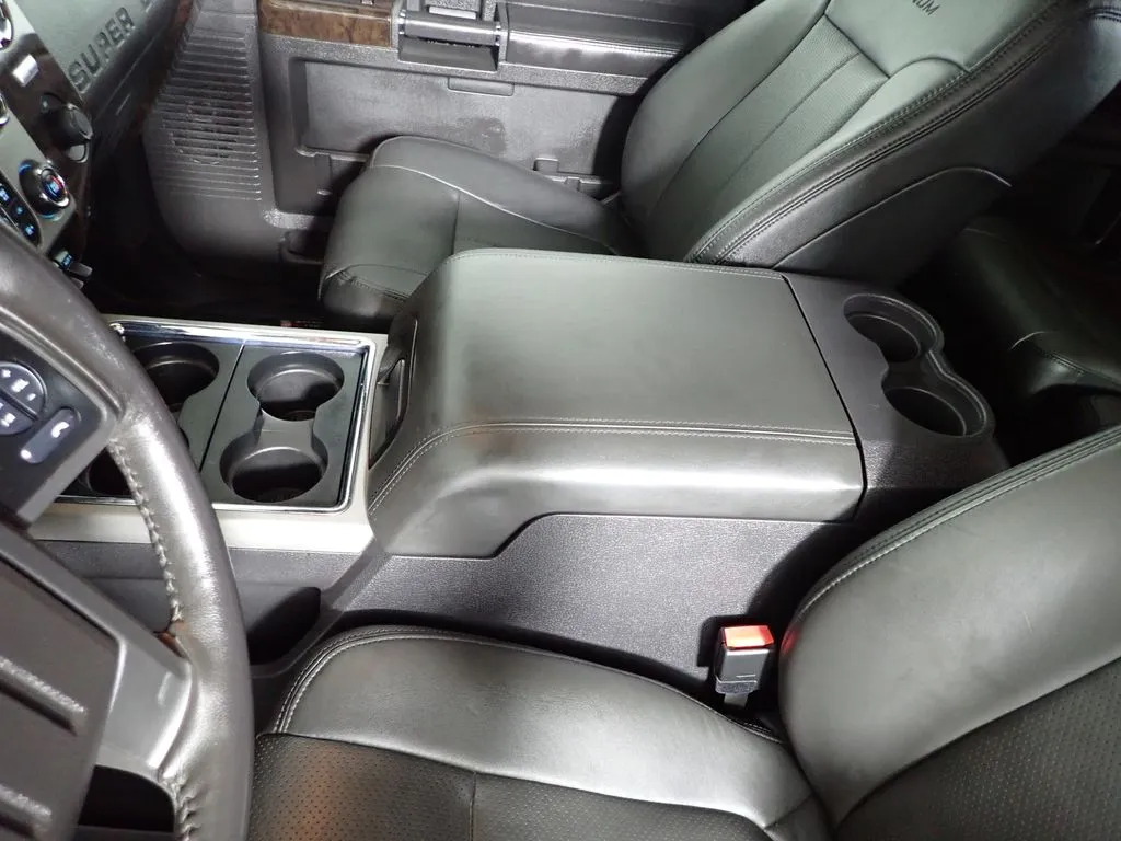Ford F350SD photo 31