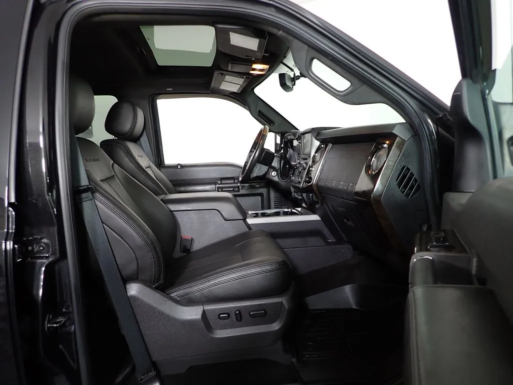Ford F350SD photo 39