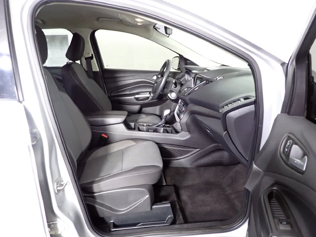 Ford Escape photo 35