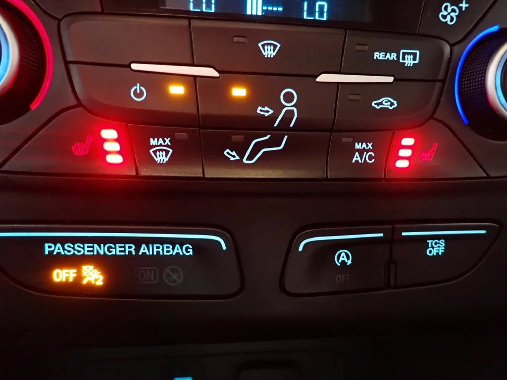 Ford Escape photo 4