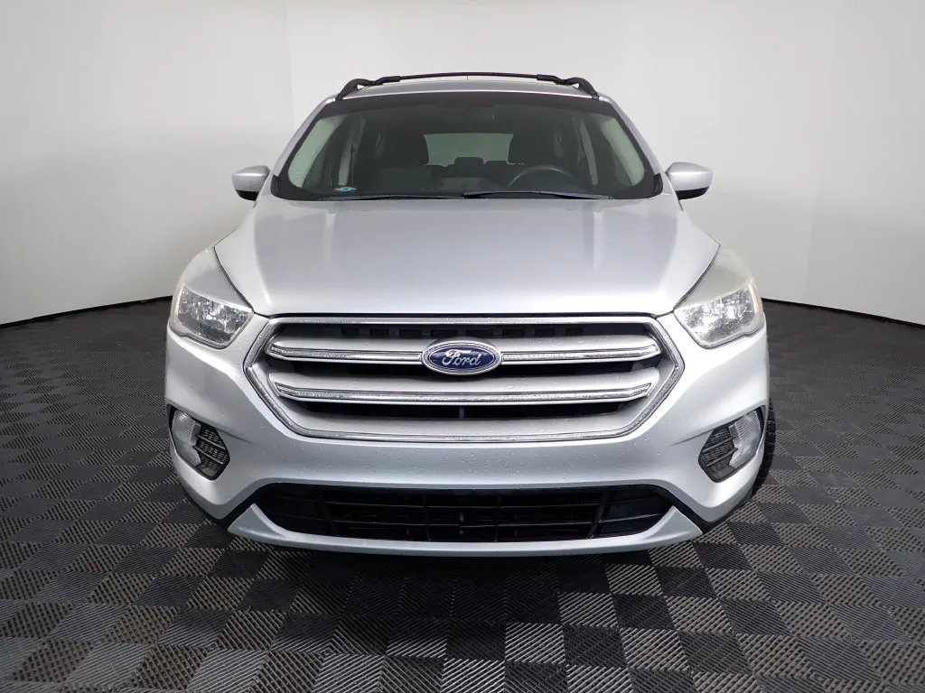Ford Escape photo 7