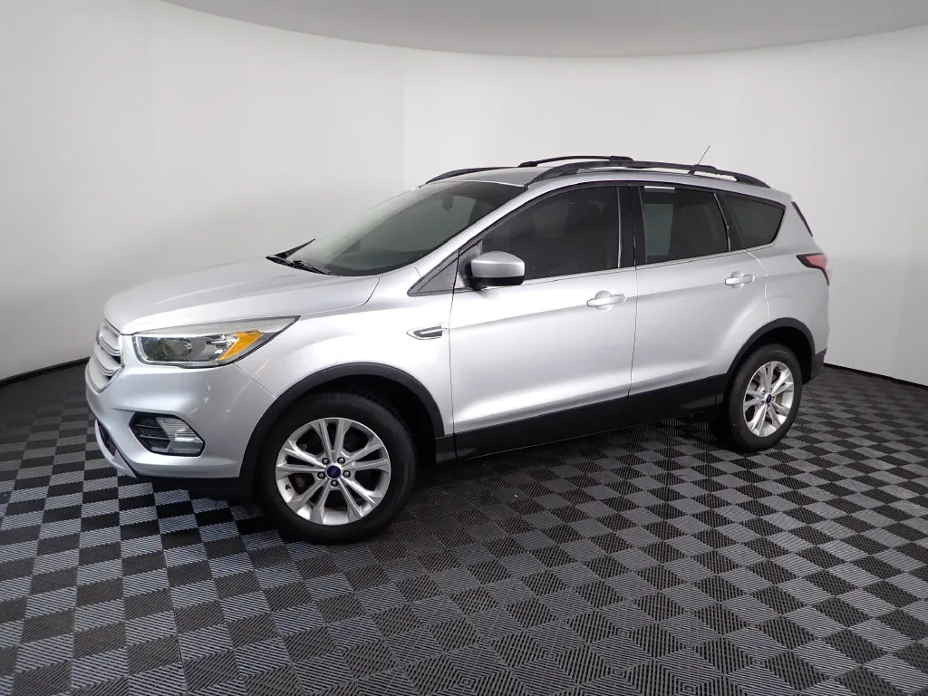 Ford Escape photo 8