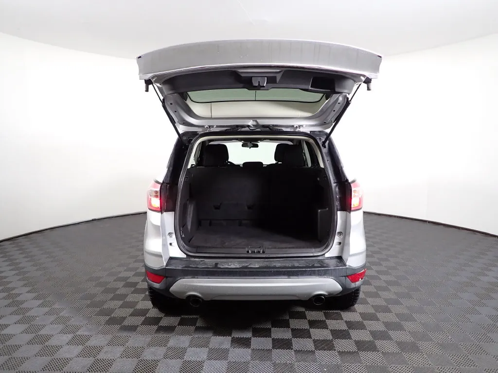 Ford Escape photo 13