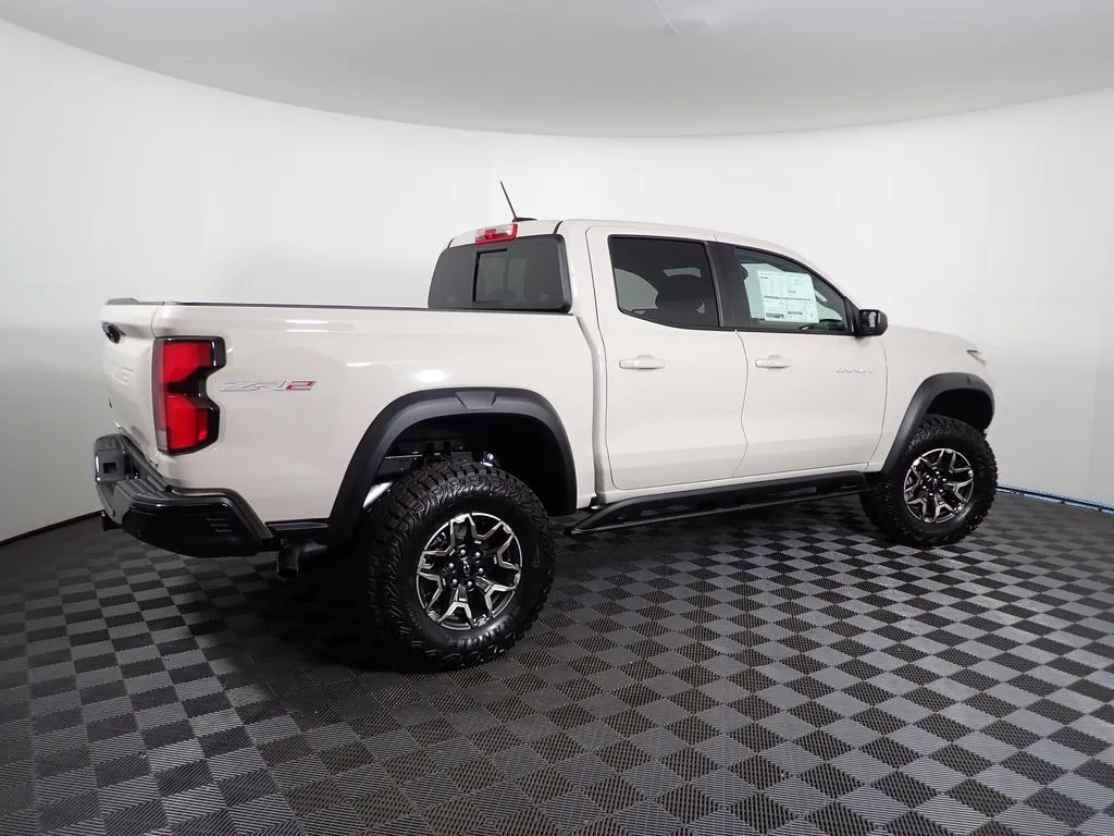 Chevrolet Colorado photo 20