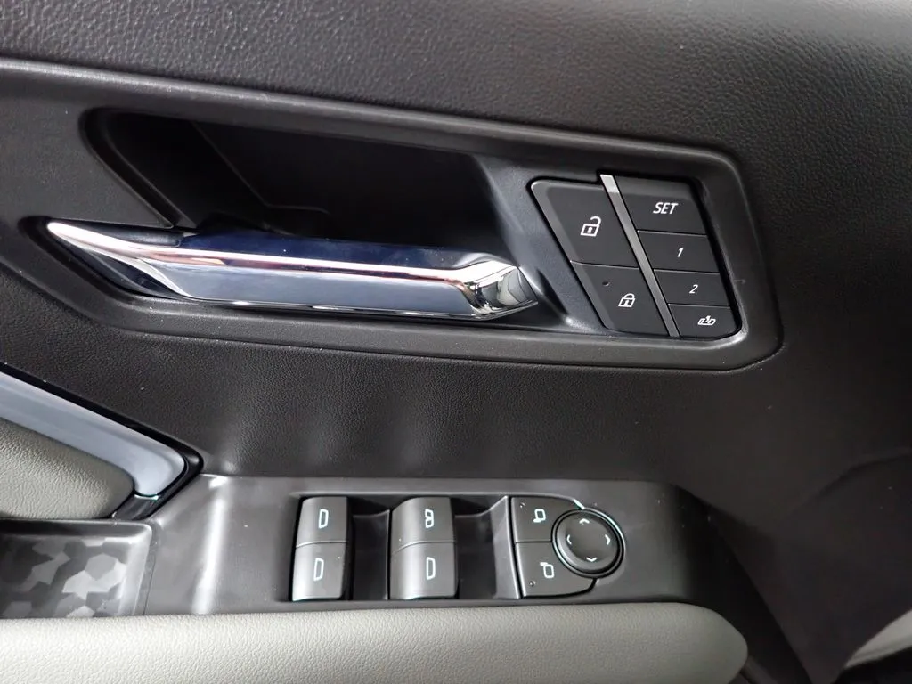 Chevrolet Colorado photo 23