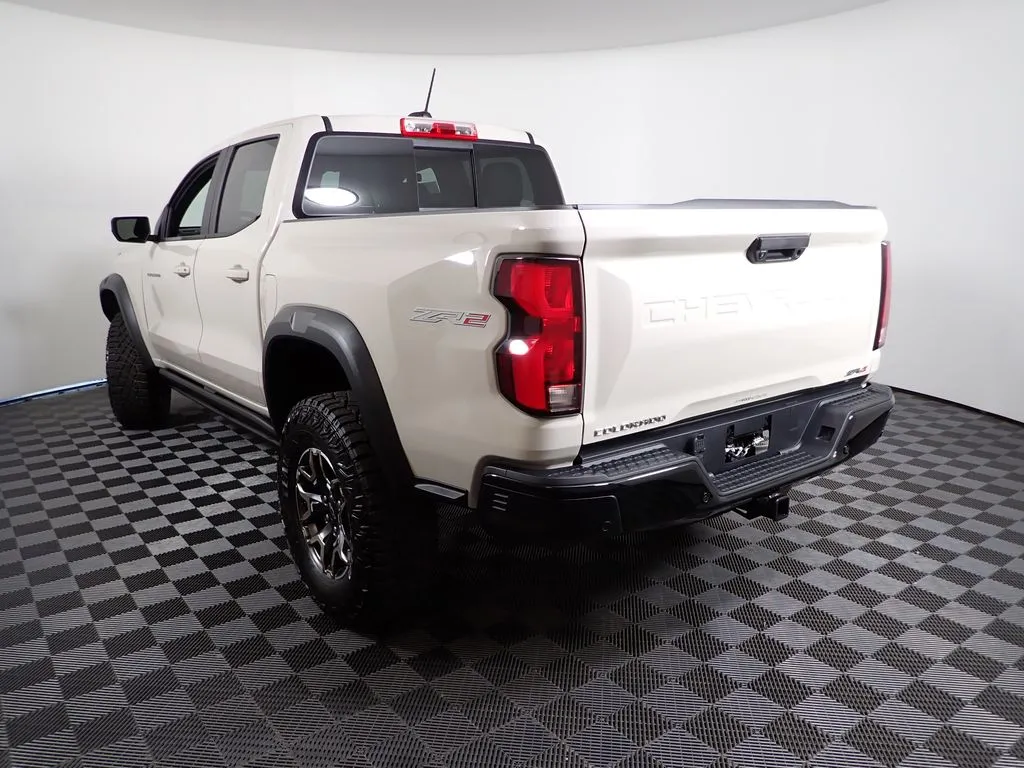 Chevrolet Colorado photo 15