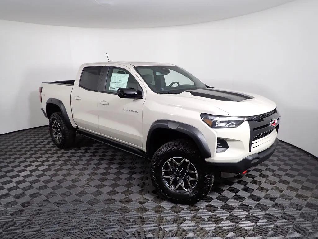 Chevrolet Colorado photo 11