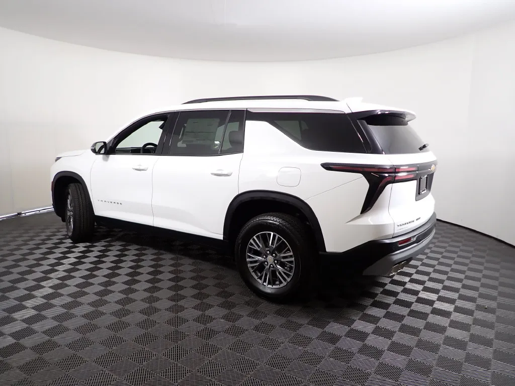 Chevrolet Traverse photo 12