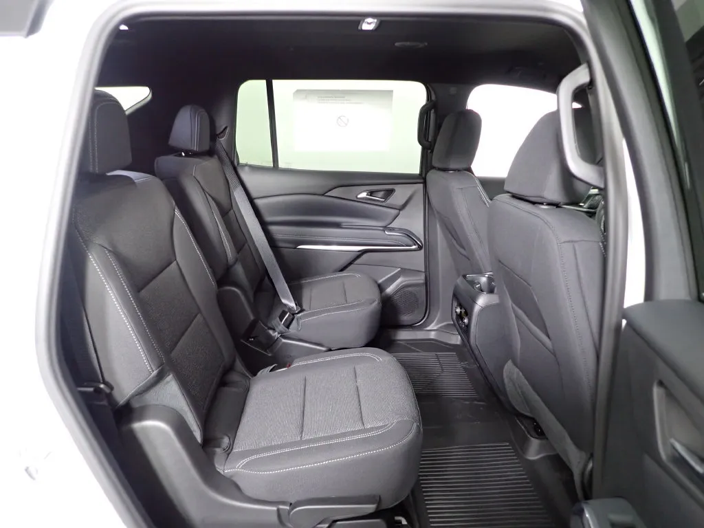 Chevrolet Traverse photo 36