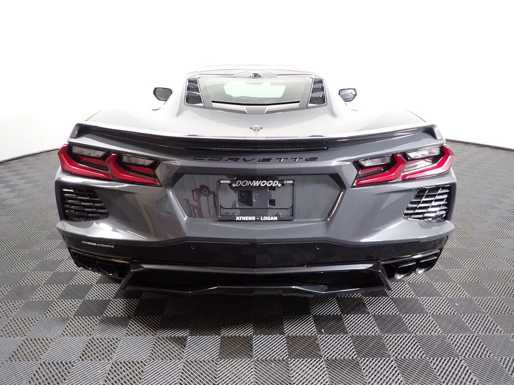 Chevrolet Corvette photo 18