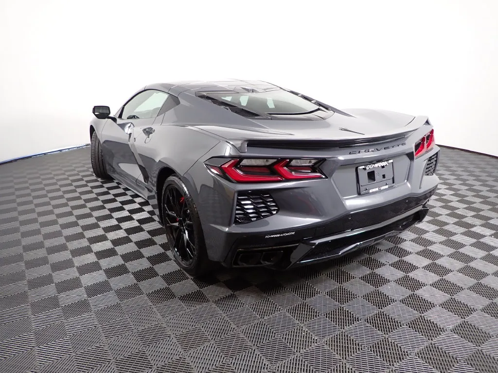 2027 Chevrolet Corvette 1LT - Photo 17