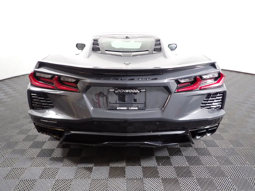 2027 Chevrolet Corvette 1LT - Photo 18
