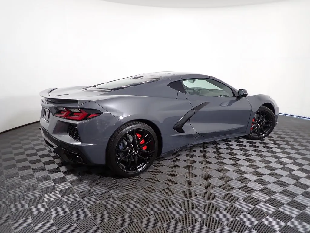 Chevrolet Corvette photo 23