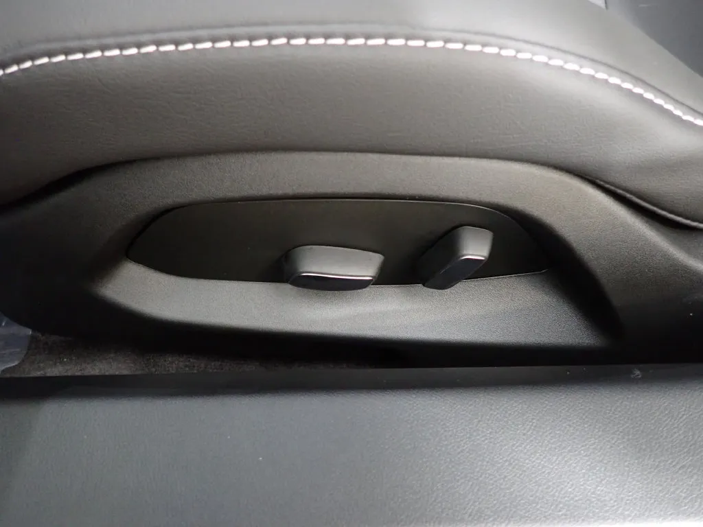 2027 Chevrolet Corvette 1LT - Photo 30