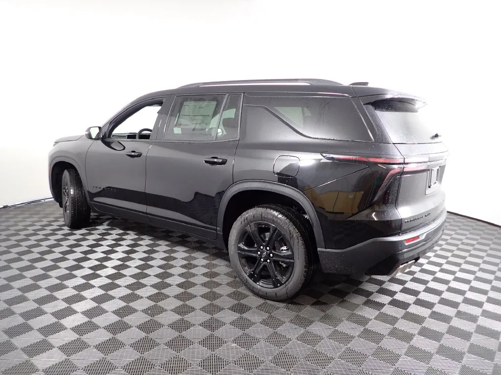 Chevrolet Traverse photo 12