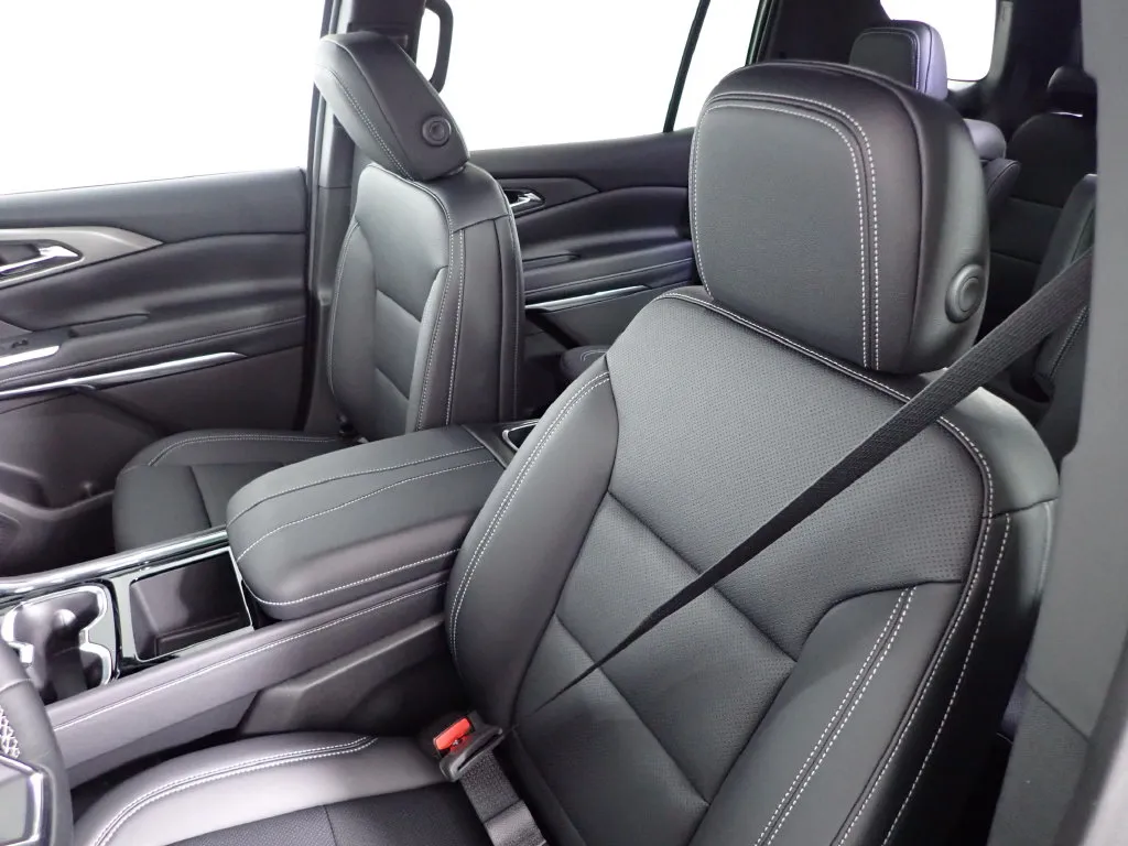 Chevrolet Traverse photo 23