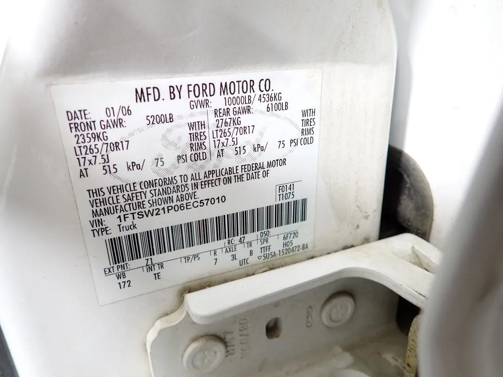 Ford F-250SD photo 40